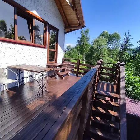 у кузьмича однокімнатні студіо Mykulytschyn