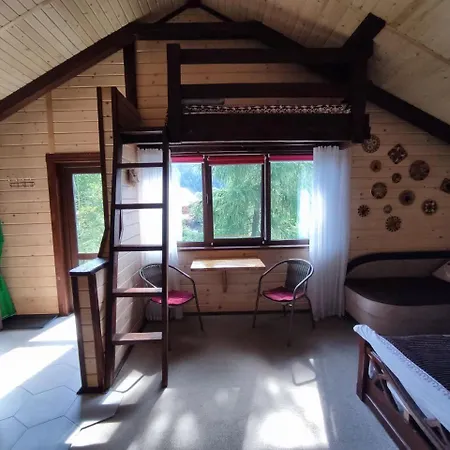 у кузьмича однокімнатні студіо Apartment *